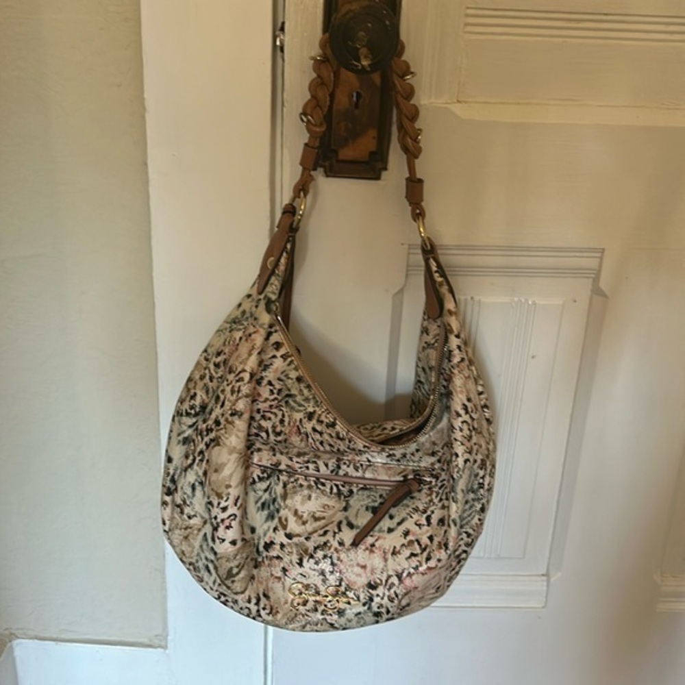 Jessica Simpson purse